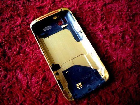 HTC Sensation XE Gold Akkudeckel Batterycover Back Cover Gehäuse 06.jpg