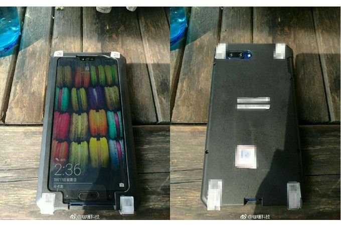 Honor-10-prototype-smiles-for-the-camera-yes-the-notch-is-there.jpg