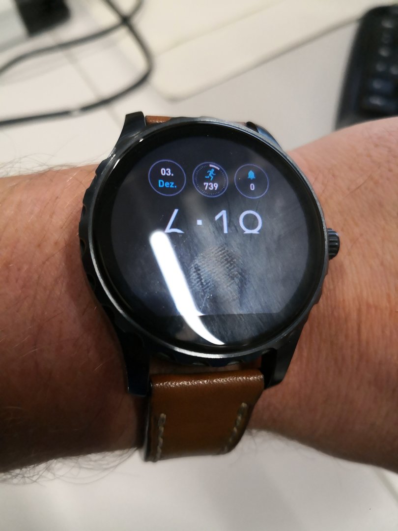 fossil smartwatch display kaputt