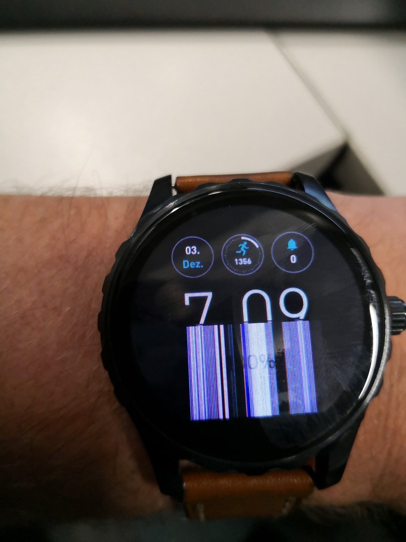 fossil q marshal display problem