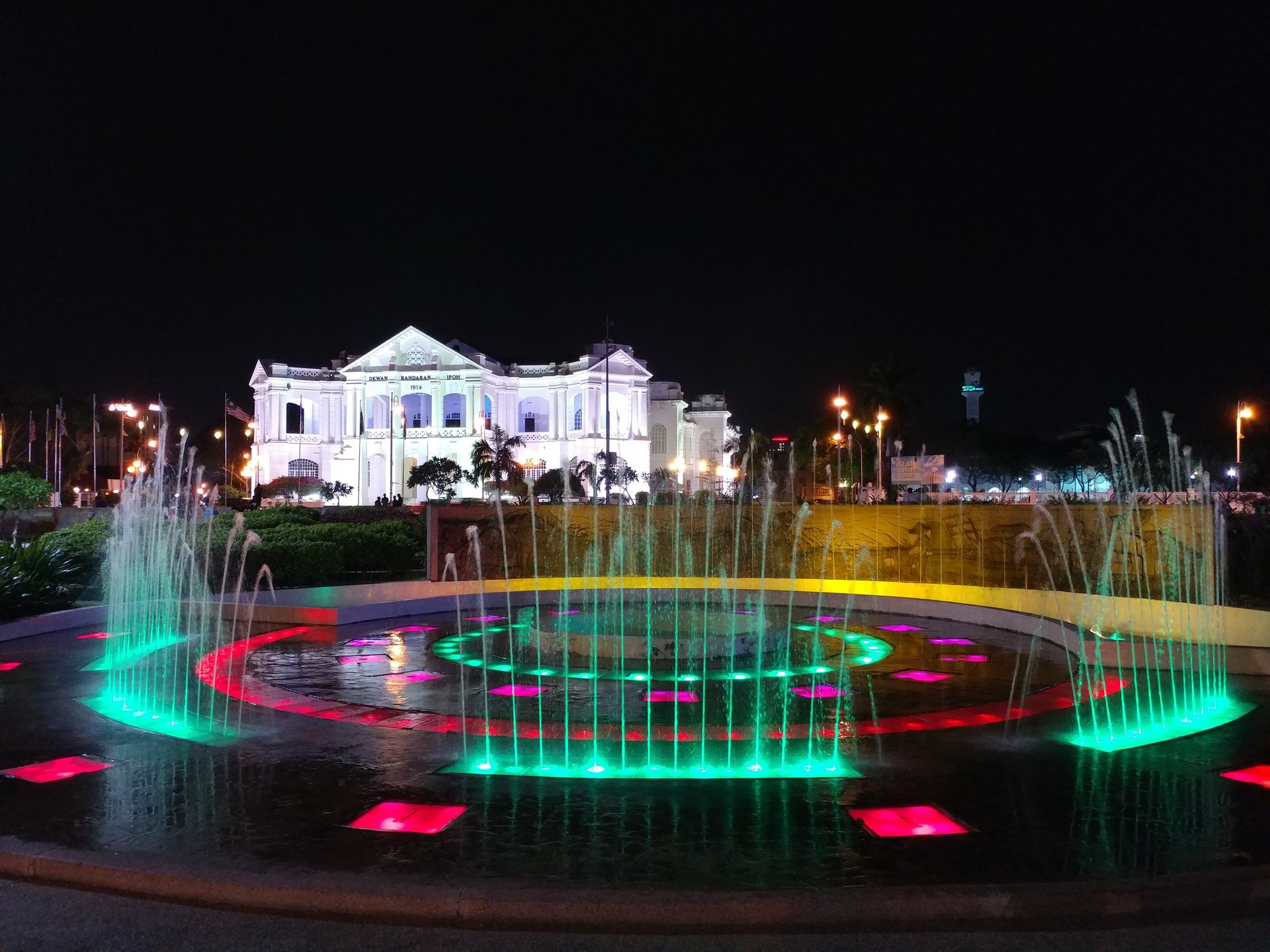 Ipoh_Nacht.jpg