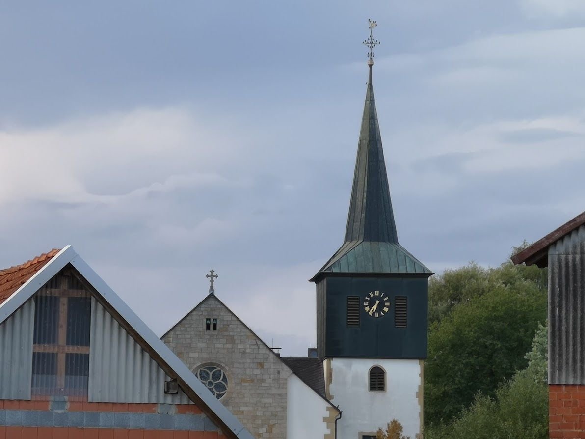 Kirche Vergroeßert.jpg
