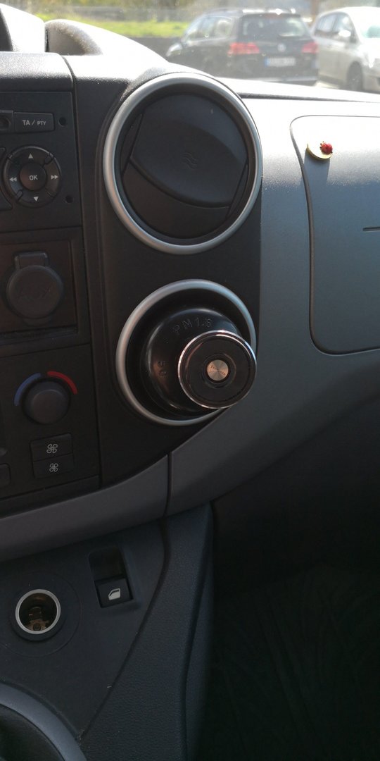 Magnethalterung Smartphone.jpg