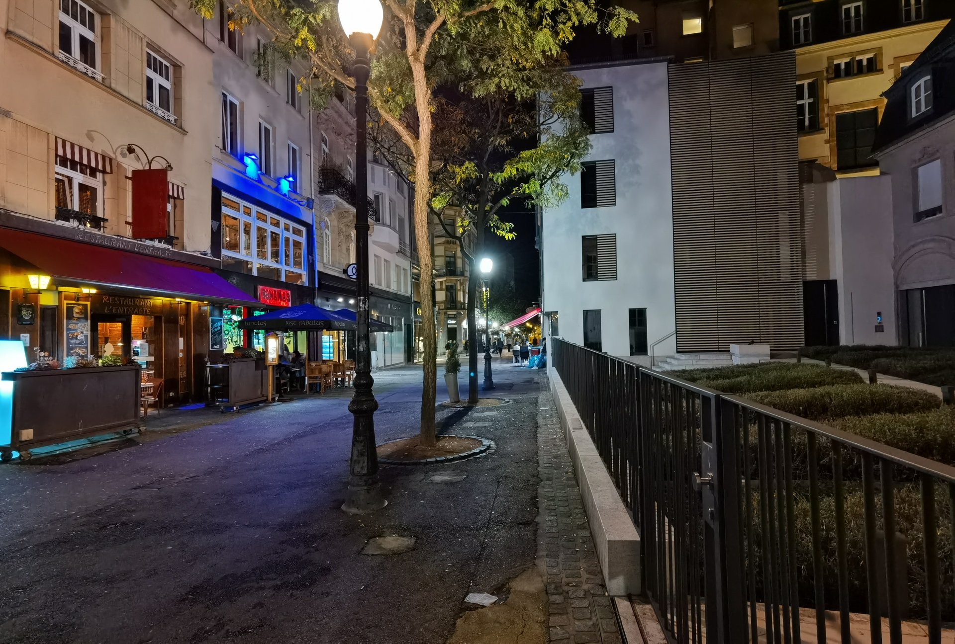 Mate30Pro_IMG_20190928_220155.jpg