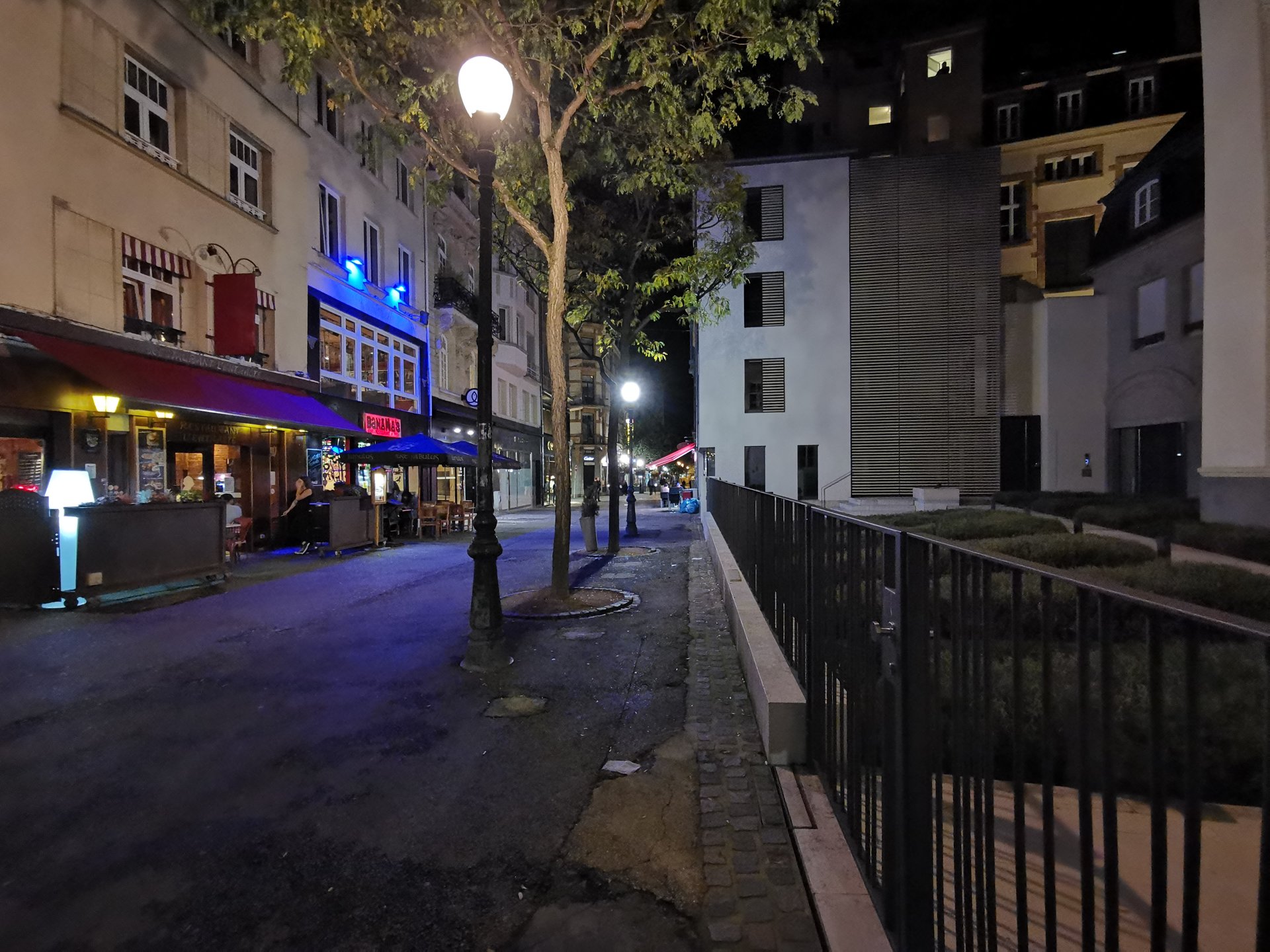 P30Pro_IMG_20190928_220426.jpg