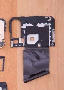 Xiaomi-MI-8-Teardown-24-700x438.jpg