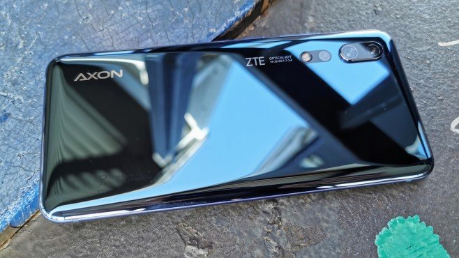 ZTE-Axon-10-Pro-Rueckseite-658x370-2024e5d310f61b9a.jpg