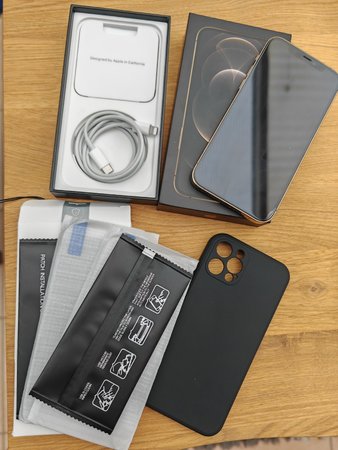 iphone 2.jpg