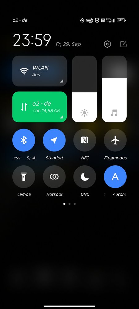 Screenshot_2023-09-29-23-59-45-615_com.teslacoilsw.launcher.jpg