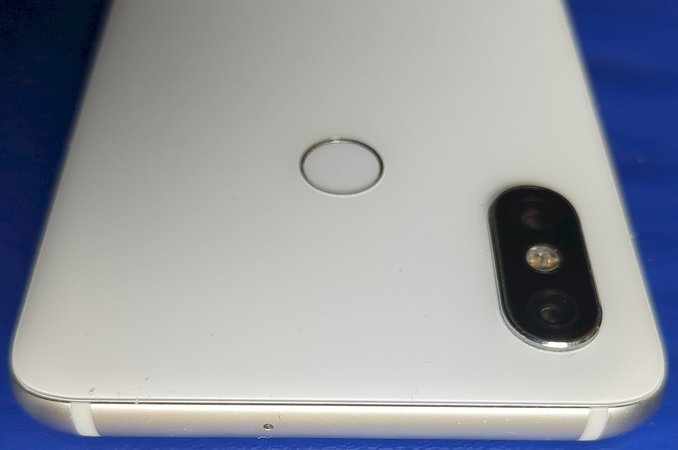 xmi8w_02.jpg