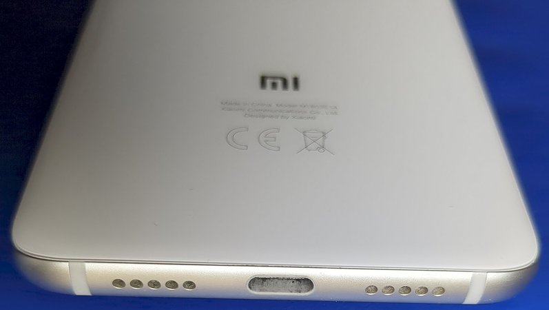 xmi8w_03.jpg