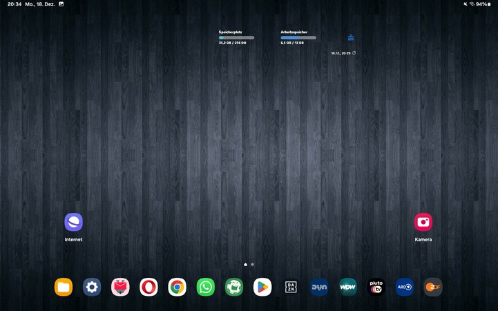Screenshot_20231218_203404_One UI Home.jpg
