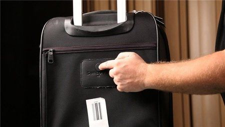 Sticknfind-on-luggage.jpg