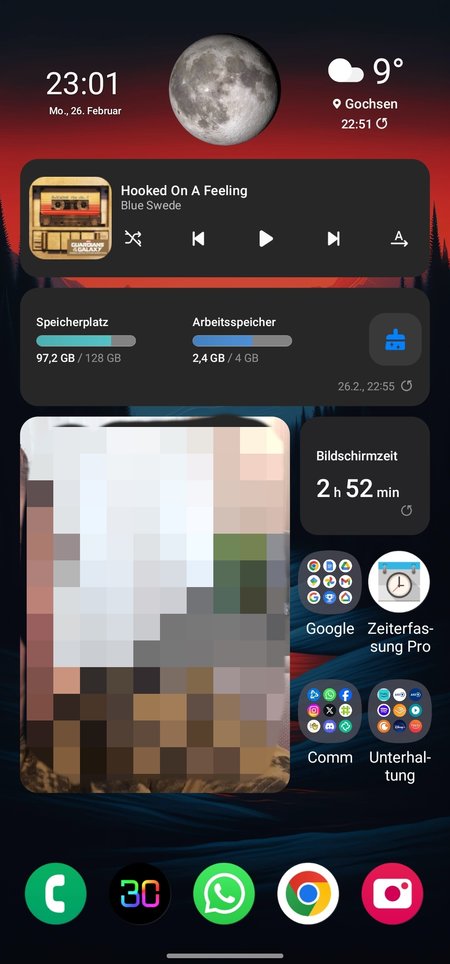 Screenshot_20240226_230130_One UI Home.jpg