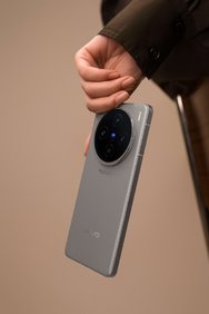 gsmarena_001.jpg