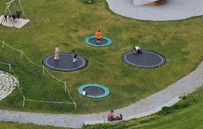 Wimmelbild_Ausschnitt100Prozent.jpg