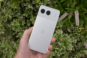 oneplus-nord-4-back-hand.jpg