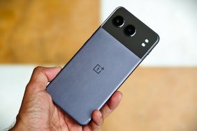 OnePlus-Nord-Midnight-black-3.jpg