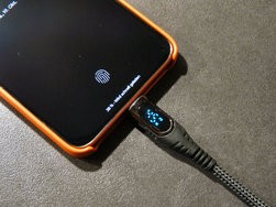Charging_45W.JPG