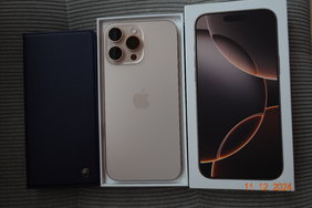Apple2.JPG