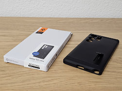 Samsung Galaxy S24 Ultra Spigen Tough Armor Hülle 2v2.jpg