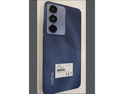 gsmarena_001.jpg
