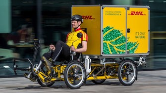 DHL.jpg