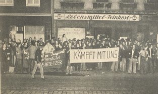 nsb-hausbesetzungen-in-dortmund-heidehof-gespraech-ape-steinfelder-foto-alex-2-e1698873508516.jpg