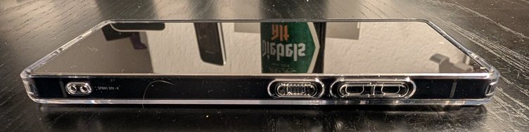 Spigen Hülle mit Glas 04.jpg