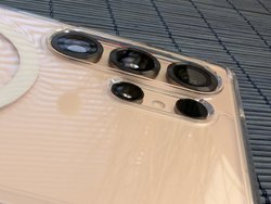 Spigen Clear White _c.jpg