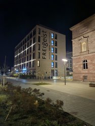 20250301_205000.jpg