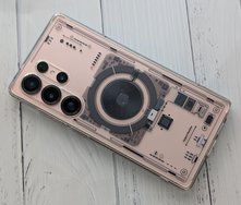 Titanium Pinkgold  in Spigen Hybrid NeoOne.jpg