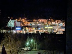 PXL_20250322_194014646.NIGHT~2.jpg
