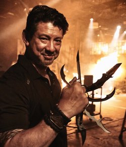 Doug-Marcaida-interview-survivalist-spotlight-Forged-in-Fire-knife-kali-martial-arts-9v2.jpg