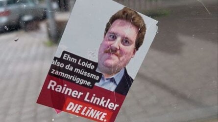 rainer-linkler-neben-falschen-cdu-plakaten-mit-dem-drachenlord-gibt-es-auch-falsche-linken-sti...jpg