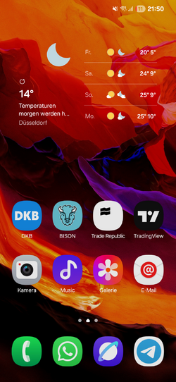 Screenshot_20250509_215012_One UI Home.png