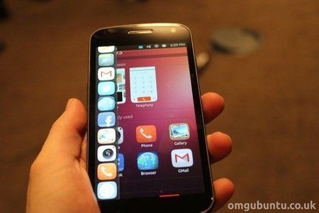 ubuntu-phone-in-hand1.jpg