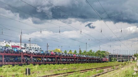 Dunkle Wolken übe r der Güterverkehrssparte der DB.jpeg
