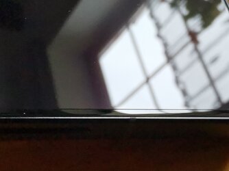 14T Pro Displayschutz Folienkante.jpg