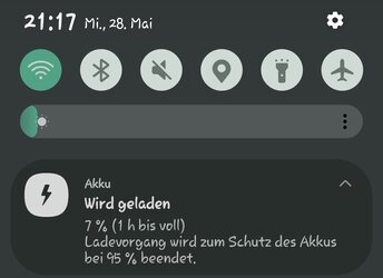 Screenshot_20250528_211750_One UI Home.jpg