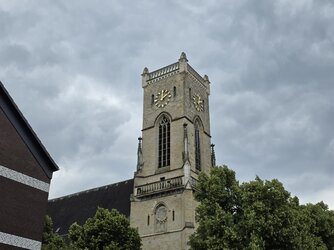 Kirche 2x.jpg