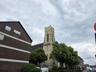Kirche 1x.jpg