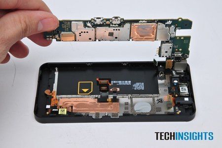 BlackBerry-Z10-Teardown.jpg
