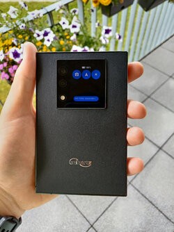 Unihertz Titan 2 Back Display Notifications.jpg
