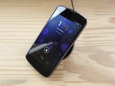 nexus4wirelesscharger17.jpg
