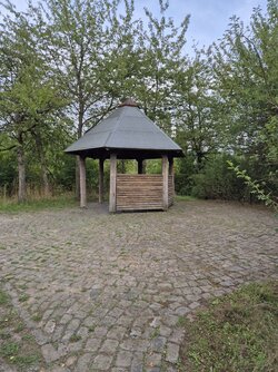 s2410.jpg