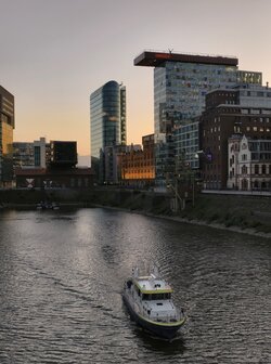 IMG_20250915_195857.jpg