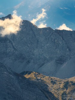 IMG_0570_LuminarNeo-edit.jpg