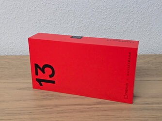 OnePlus 13 1v4.jpg