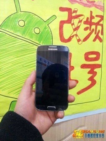samsung-gt-i9502-4-465x620.jpg